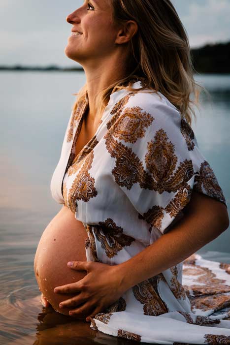 gravidfotografering-dianna-i-vandet