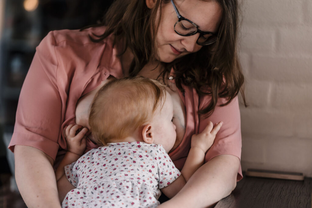 fotoprojekt-boob-rights-normaliser-amning-motherhood-eva-walther