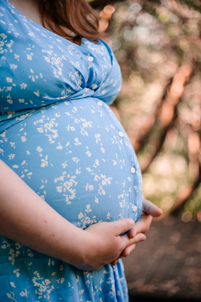 gravid-nyfoedt-fødselsfotograf-eva-walther